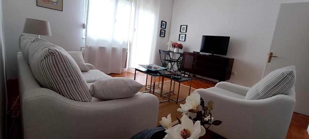 Amazing Seaview Apartment With A Balcony Near The Beach - Kneza Trpimira I Zadar Buitenkant foto