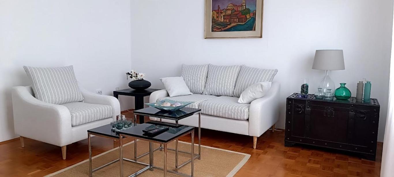 Amazing Seaview Apartment With A Balcony Near The Beach - Kneza Trpimira I Zadar Buitenkant foto
