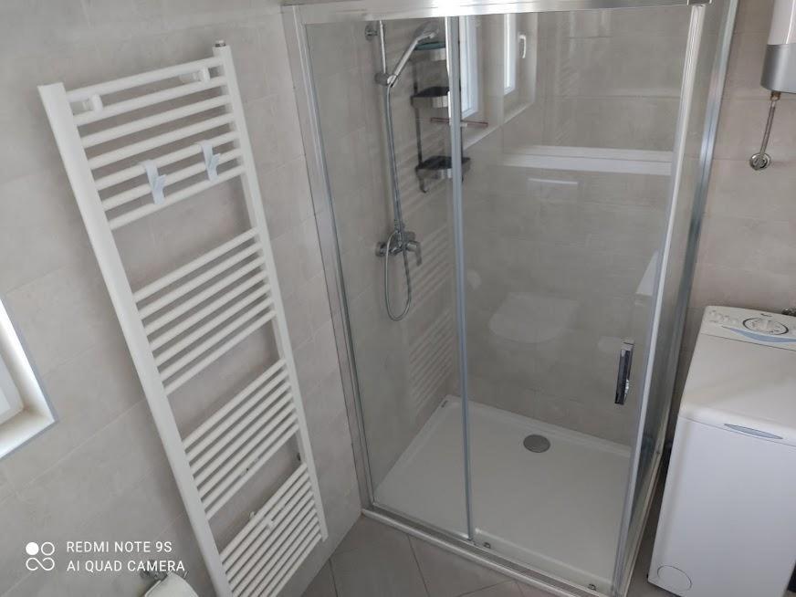Amazing Seaview Apartment With A Balcony Near The Beach - Kneza Trpimira I Zadar Buitenkant foto