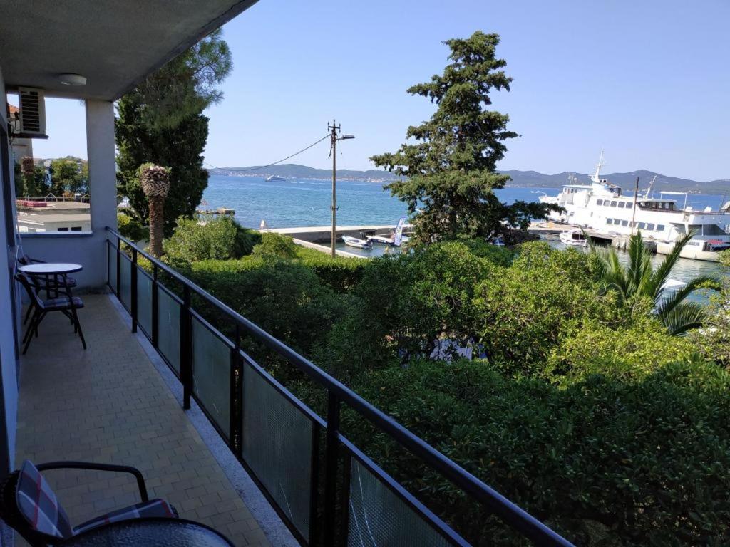 Amazing Seaview Apartment With A Balcony Near The Beach - Kneza Trpimira I Zadar Buitenkant foto