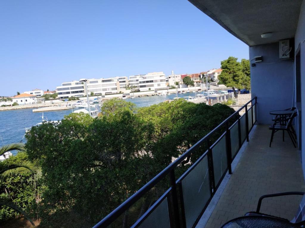 Amazing Seaview Apartment With A Balcony Near The Beach - Kneza Trpimira I Zadar Buitenkant foto